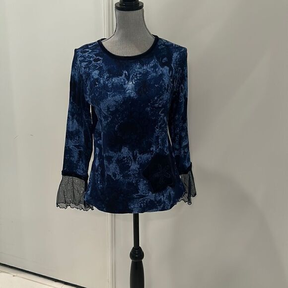 VanityTop - Picture 1 of 11